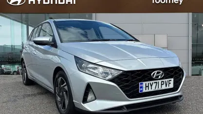 Used Hyundai i20 SE 101 HP (74 kW) 2021 Silver Hatchback