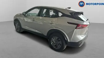 Used Nissan Qashqai Acenta Premium 158 HP (116 kW) 2022 Silver SUV
