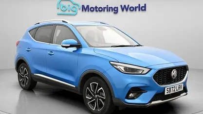 Begagnad MG ZS Exclusive 106 HK (77 kW) 2023 Blå SUV