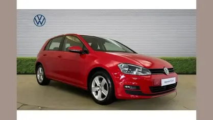 Second-hand VW Golf VII Edition 125 CP (91 kW) 2016 Roșu Hatchback