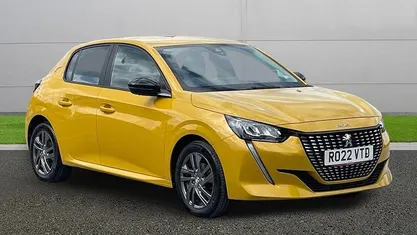 Used Peugeot 208 Active Premium 75 HP (55 kW) 2022 Yellow Hatchback