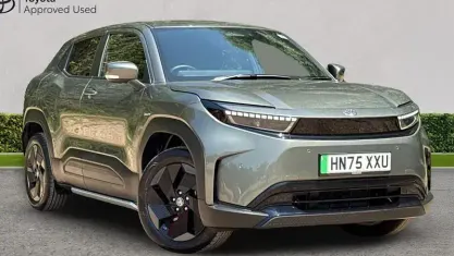 Used Toyota Urban Cruiser Design 127 kW (174 HP) 2026 Pine green SUV