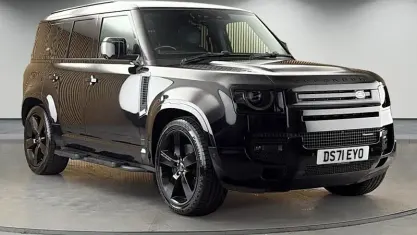 Used Land Rover Defender HSE Dynamic 300 HP (220 kW) 2024 SUV