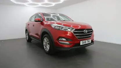 Used Hyundai Tucson SE 185 HP (136 kW) 2016 Red SUV