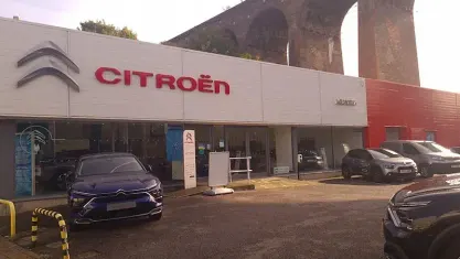 Used Citroën e-C4 Shine 100 kW (136 HP) 2025 Grey Sedan