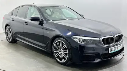 Usado BMW 530 M Sport 265 HP (194 kW) 2020 Preto Sedan