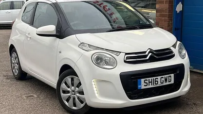 Used Citroën C1 Feel 68 HP (50 kW) 2016 White Hatchback