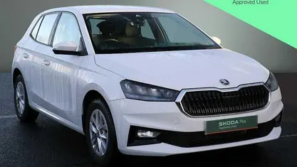 Moon white metallic Used 2023 Skoda Fabia Comfort Hatchback | £13,352 (Fair price)