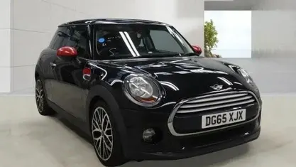 Used Mini Cooper Hatch 136 HP (100 kW) 2015 Black Hatchback
