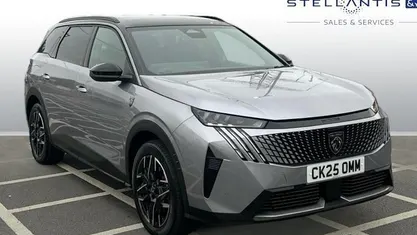 Used 2025 Peugeot 5008 GT MPV | £29,013 (Fair price)