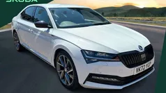 White Used 2022 Skoda Superb SportlinePlus Hatchback | £26,995 (Fair price)