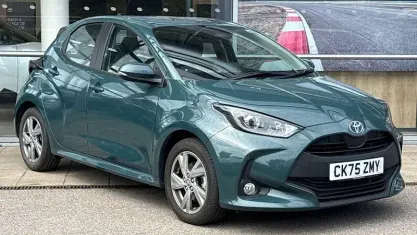 Used Toyota Yaris 116 HP (85 kW) 2025 Green Hatchback