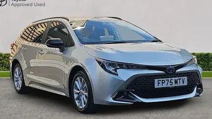 Used Toyota Corolla 140 HP (102 kW) 2025 Silver Estate
