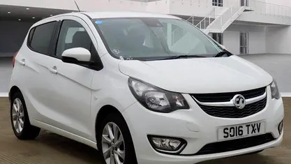Used Vauxhall Viva 75 HP (55 kW) 2016 White Hatchback