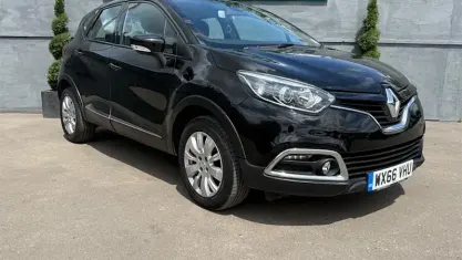 Used Renault Captur Expression+ 90 HP (66 kW) 2016 Black SUV