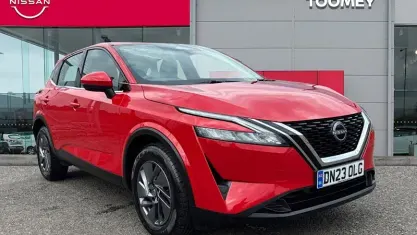 Used Nissan Qashqai Acenta Premium 140 HP (102 kW) 2023 Red SUV