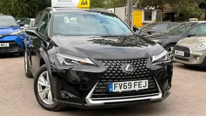 Used Lexus UX 184 HP (135 kW) 2019 Black SUV