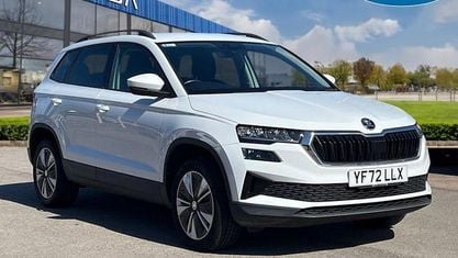 Używany Skoda Karoq SE Drive 116 KM (85 kW) 2022 Biały SUV