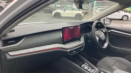 Used Skoda Octavia SE L 150 HP (110 kW) 2024 White Estate