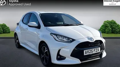 Used Toyota Yaris Hybrid Design 116 HP (85 kW) 2026 Hatchback