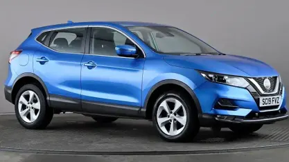 Used Nissan Qashqai Acenta Premium 116 HP (85 kW) 2019 Blue SUV