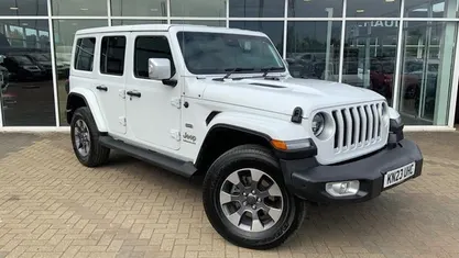 Used Jeep Wrangler Overland 272 HP (200 kW) 2022 White SUV