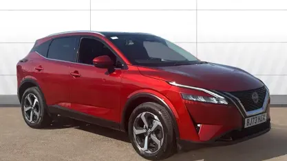 Used Nissan Qashqai N-Connecta 140 HP (102 kW) 2024 Red SUV