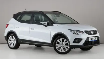 Used Seat Arona SE Technology 95 HP (69 kW) 2019 White SUV