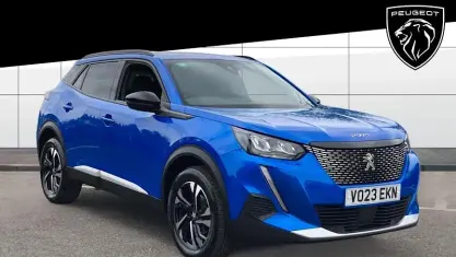Używany Peugeot 2008 Allure+ 131 KM (96 kW) 2023 Niebieski SUV