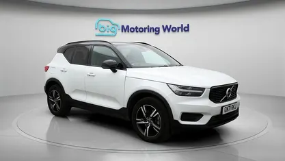 Used Volvo XC40 R-Design 197 HP (144 kW) 2021 SUV
