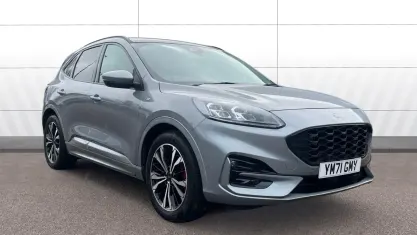 Usado Ford Kuga ST-Line X 120 CV (88 kW) 2021 Plateado SUV