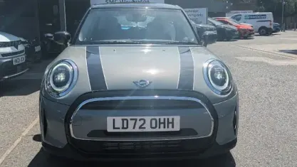 Used Mini Cooper Classic 136 HP (100 kW) 2022 Hatchback