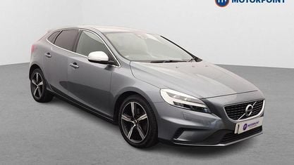 Second-hand Volvo V40 R-Design 122 CP (89 kW) 2018 Gri Hatchback