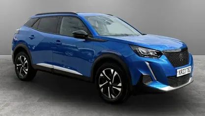 Używany Peugeot 2008 Allure+ 101 KM (74 kW) 2023 SUV