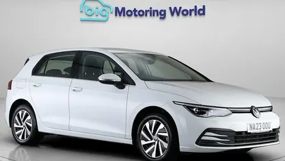 Used VW Golf VIII Style 204 HP (150 kW) 2023 White Hatchback