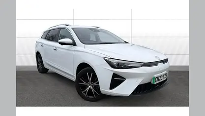 Used MG MG5 EV Trophy 114 kW (156 HP) 2022 White Estate