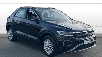 Used VW T-Roc Life 150 HP (110 kW) 2024 SUV