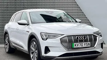 Used 2022 Audi e-tron Comfort SUV | £20,201 (Super price)