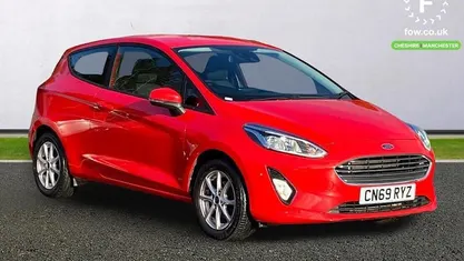 Red Used 2019 Ford Fiesta Zetec Hatchback | £8,799 (Fair price)