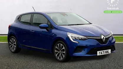 Used 2022 Renault Clio V Iconic Hatchback | £10,599 (Fair price)