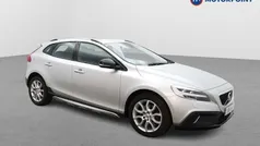 Used 2019 Volvo V40 CC Pro Estate | £13,749 (Fair price)