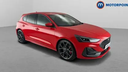 Used Ford Focus ST 280 HP (205 kW) 2023 Red Hatchback
