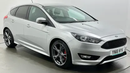 Used Ford Focus ST-Line X 182 HP (133 kW) 2017 Silver Hatchback