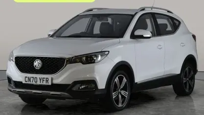 Begagnad MG ZS Exclusive 111 HK (81 kW) 2020 Vit SUV