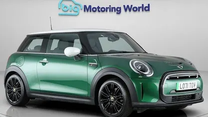 Used Mini Cooper Level 2 135 kW (184 HP) 2023 Hatchback