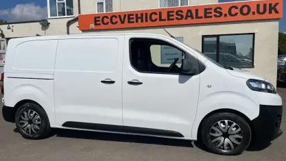 Usado Citroën Dispatch 116 HP (85 kW) 2019 Branco Monovolume