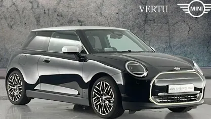 Used Mini Cooper Exclusive 135 kW (184 HP) 2026 Hatchback