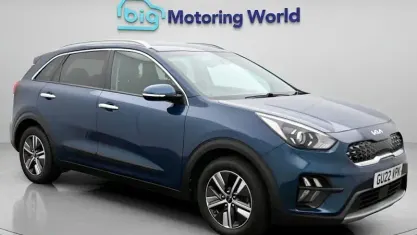 Begagnad Kia Niro 141 HK (103 kW) 2021 Blå SUV