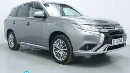 Używany Mitsubishi Outlander P-HEV 224 KM (164 kW) 2020 Szary SUV