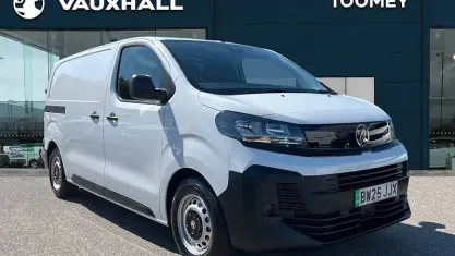 Used Vauxhall Vivaro 100 kW (136 HP) 2025 White MPV